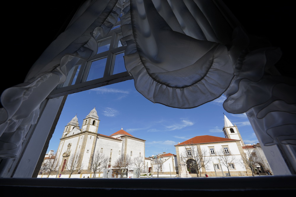 Vista da janela do Quarto Twin para a Praça de Dom Pedro V
